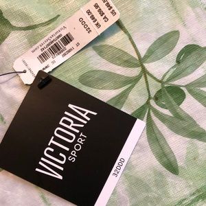 Victoria's Secret Intimates & Sleepwear - Victoria sport incredible sports bra size 32DDD Victoria's Secret Intimates & Sleepwear - Victoria sport incredible sports bra size 32DDD